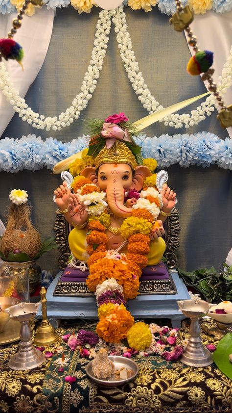 Ganpati Bappa Home Decoration, Ganpati Bappa At Home, Ganesh Chaturthi Snapchat Stories, Bappa Wallpaper Aesthetic, Shiv Ji Aesthetic Wallpaper, Ganpati Bappa Wallpapers Aesthetic, Ganpati Bappa Snap, Lord Ganesha Aesthetic, Ganpati Snap