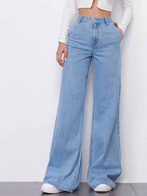 High waist jeans , baggy jeans , blue denim , baggy fit Palazzo Jeans, Wide Leg Jeans Outfit, Moda Denim, Trendy Jeans, Moda Jeans, Hijabi Outfits Casual, Outfit Jeans, Fashionista Clothes, Cute Jeans