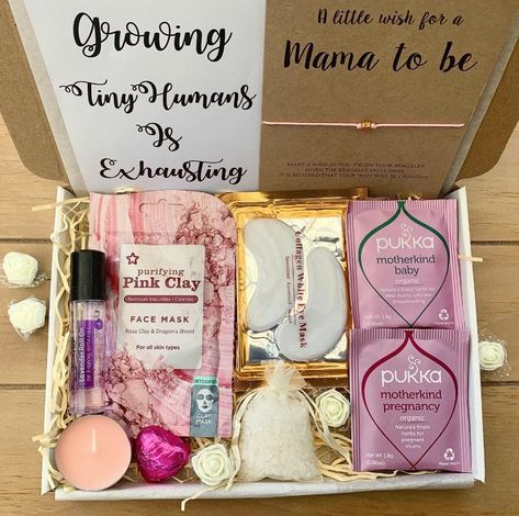 "Now VAT registered so increased prices very slightly from Jan 2022 to cover some of the VAT Mini pregnancy pamper gift Mum to be / Pregnancy New Mum - Relaxation Unwind PAMPER LETTERBOX Gift Box, De Stress, New Mum, Spa box, Pamper Hamper, Self Care Gift Box, Care Package The perfect gift for a much needed excuse to pamper and take some much needed \"Me time\". SweetE Letterbox Gifts are unique and handmade. All designed to fit through the letterbox. Each gift is beautifully presented in a whit New Mom Gift Basket Diy, Bestie Pregnant, Mommy To Be Gift Basket, First Time Mom Gift Basket, Mommy Basket, Gift Ideas For New Parents, Pregnancy Gift Basket, Pregnancy Spa, Diy Spa Kit