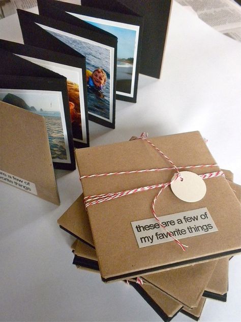 35 DIY Photo Album Ideas (+FREEBIES) Gifts, Gift Wrapping, Takeout Container