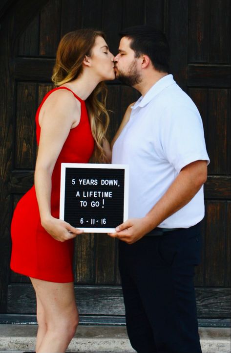 2nd Anniversary Picture Ideas, 5 Year Anniversary Picture Ideas, Anniversary Pictures Ideas, 5th Anniversary Photoshoot Ideas, 5 Year Wedding Anniversary Photoshoot, Anniversary Photo Shoot Ideas Romantic, 5 Year Anniversary Photo Shoot, Wedding Anniversary Photo Shoot Ideas, Anniversary Picture Ideas