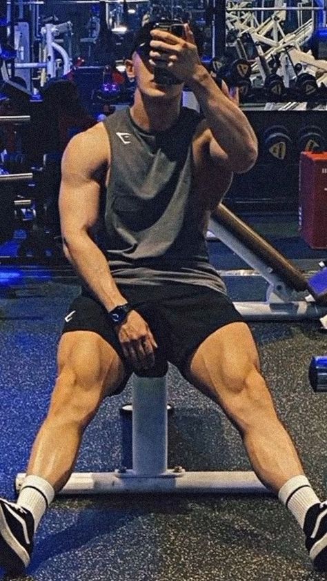 Wonho
Wonho monsta x
Lee Hoseok Bodybuilding Photography, Runners Workout, How To Gain Weight, Gym Photography, Gym Boy, Gym Guys, Balanced Nutrition, Gym Photos, How To Gain