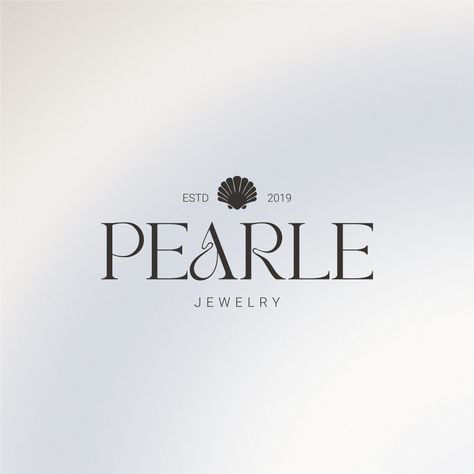 Pearl jewelry logo design. Natural materials and textures are the inspiration for this design. You can see the complete project in my Behans profile! Thanks for watching! Jewelry Shop Logo Ideas, Jewelry Brand Name Ideas Logo, Graphic Design Jewelry, Jewelry Design Logo, Pearl Graphic Design, Pearl Logo Design Ideas, Jewelry Company Logo, Beads Logo Design, Pearl Logo Design