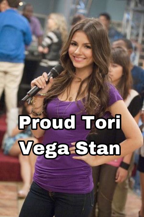 Tori Vega Aesthetic, Tori Vega Outfits, Vegas Hair, Victorious Cast, Tori Vega, Sam & Cat, Relatable Meme, Girl Blogger, Vegas Outfit