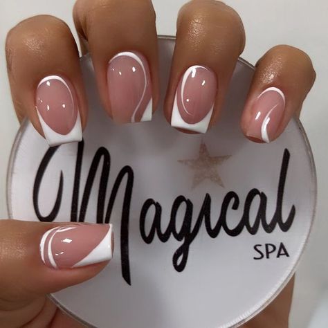 The latest nail style trend to hit Instagram is a creative way to celebrate the season. Users are uploading images of nails painted to look like the knit sweaters that are perfect for this time of the year.  ... White Nail, Nagel Tips, Sassy Nails, French Manicure Nails, French Tip Acrylic Nails, Work Nails, Short Square Acrylic Nails, Gelang Manik, Nagel Inspo