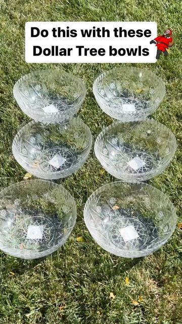 Natal, Dollar Tree Bowls, Christmas Porch Decorations, Christmas Crafts Diy Projects, Dollar Tree Christmas Decor, Porch Decorations, Christmas Porch Decor, Easy Christmas Decorations, Dollar Store Christmas