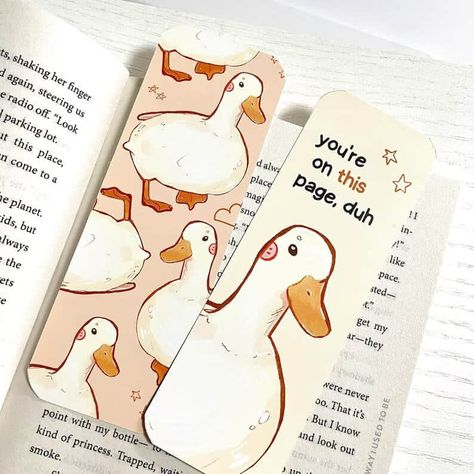 bookmark Duck Bookmark, Diy Marque Page, Doodles Bonitos, Handmade Bookmarks Diy, Penanda Buku, Cute Bookmark, Creative Bookmarks, Bookmark Craft, Cute Bookmarks