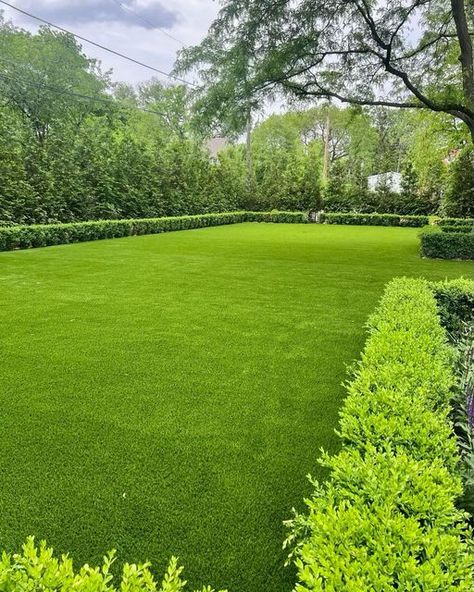 Large Grass Area Landscaping, Big Grass Backyard, Lawn Gazebo Ideas, Backyard With Grass Ideas, Large Grass Backyard, House With A Backyard, Big Grassy Backyard, Lawn Area Design, Backyard Ideas Big Yard