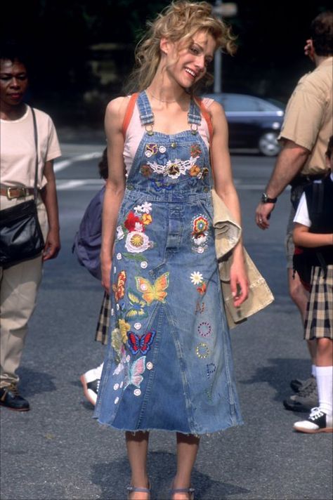 Uptown Girls James Dean, Jean Overall Dress, Mode Pop, Brittany Murphy, Mode Hippie, Uptown Girl, Inspiration Mode, Overall Dress, Dream Clothes