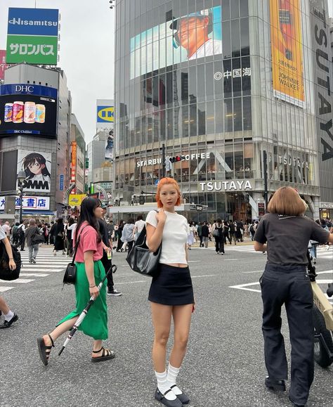 Summer Japan Outfit Street Styles, Tokyo Summer Street Style, Outfits For Tokyo Spring, Tokyo Street Fashion Summer, Summer Tokyo Fashion, Spring Tokyo Outfit, Japan Fashion Street Summer, Tokyo Trip Outfit, Korea Trip Outfit