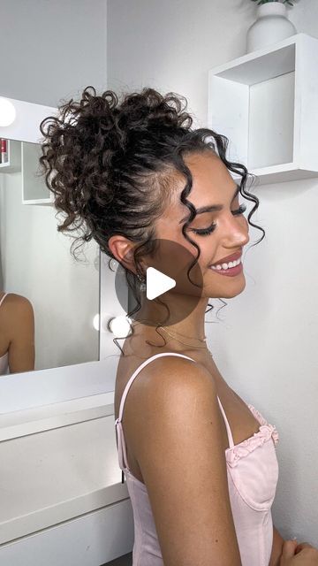 Olivia 🧡 Curls, Beauty, Fashion on Instagram: "My current go-to curly bun 💕 follow for more curly hair inspo . . . #curls #curlyhair #curlygirl #curlybun #hairstyle #ideas #inspo #tutorial #updo #messybun" Pinned Back Curly Hairstyles, How To Curly Updo, Everyday Hair Styling, Curly Hair Low Updo, Messy Bun Curly Hairstyles, Curly Hair Bun Updo, Curly Updo How To, Buns For Curly Hair Natural Curls, Summer Hair For Curly Hair