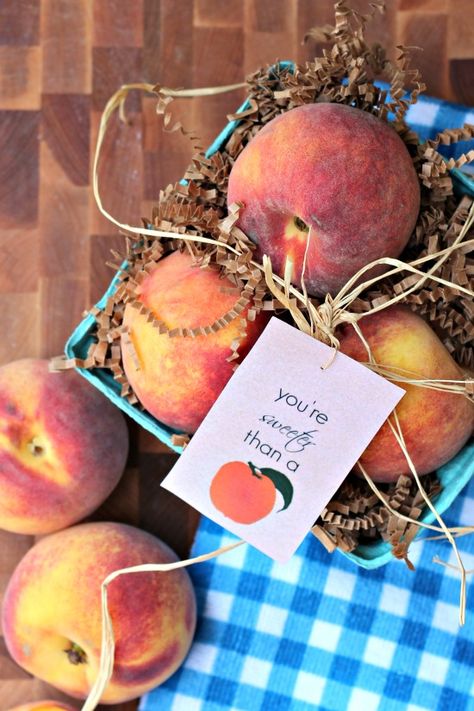 Super simple gift idea- Sweet as a Peach End Of School Teacher Gifts, Peach Items, Teacher Appreciation Week Themes, Simple Valentines Gifts, Mrs Meyers, A To Do List, Sweet As A Peach, Staff Appreciation Week, Team Leadership