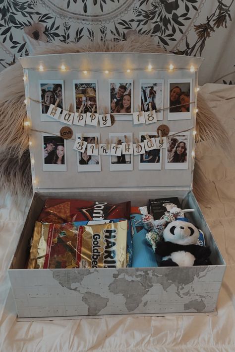 Present Boxes For Boyfriend, Cute Box Gifts For Best Friend, Gift Box Inside Decoration, Cute Things To Do With Pictures Gift, Shoe Box Birthday Gift Ideas, Birthday Gifts For Girlfriend Aesthetic, Picture Box For Best Friend, Birthday Gifts For Best Friend 16, Happy Birthday Box Ideas For Boyfriend