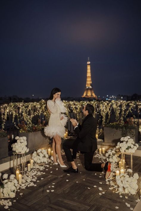 proposal in paris at night eiffel tower on rooftop Wedding Proposal Ideas Engagement, Surprise Proposal Pictures, Proposal Photoshoot, Proposal Pictures, Paris Couple, Proposal Photography, Proposal Photos, Romantic Proposal, Wedding Proposals