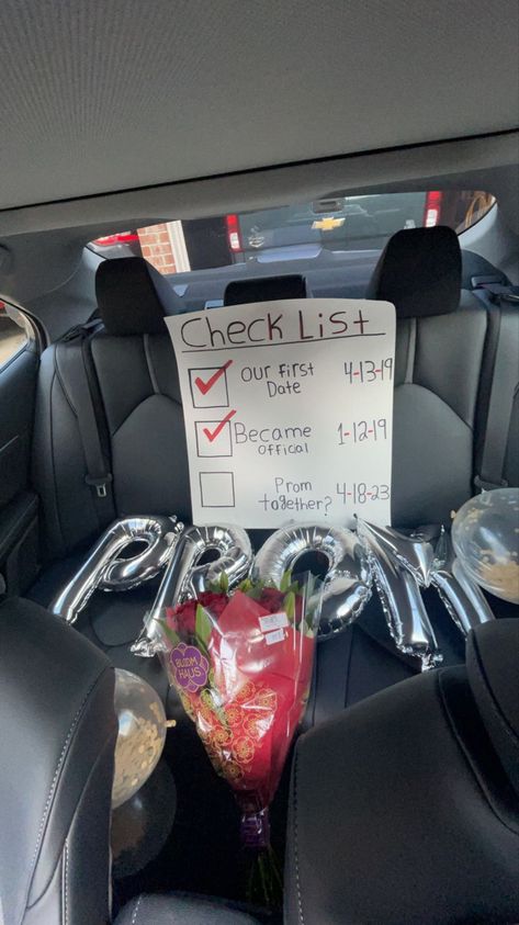 Romantic Promposal, Promposal Ideas For Her, Promposal Ideas For Him, Sadie Hawkins Proposals, Creative Prom Proposal Ideas, Sadies Proposal, Cute Hoco Proposals, Homecoming Poster Ideas, Formal Proposals