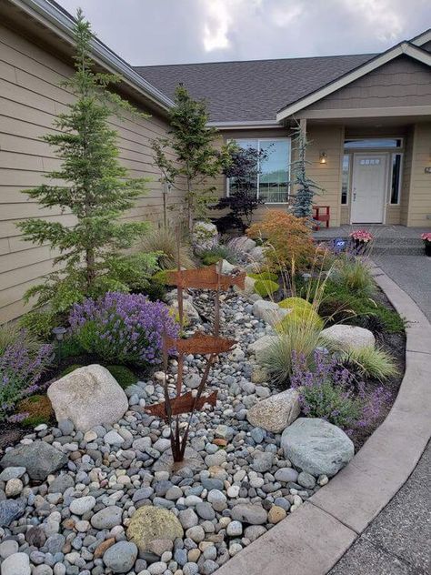 Low Maintenance Driveway, No Mulch Landscaping Ideas, Xeriscape Front Yard, Xeriscape Landscaping, Small Front Yard Landscaping, Rock Garden Design, Front Yard Garden Design, Rock Garden Landscaping, Low Maintenance Garden