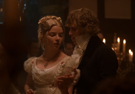 Anya Taylor-Joy (left) as 'Emma Woodhouse' and Johnny Flynn (right) as 'George Knightley' in director Autumn de Wilde's EMMA, a Focus Features release. Emma 2020, Joe Wright, Emma. 2020, Johnny Flynn, Dune 2, Carnival Of The Animals, Pride And Prejudice 2005, Denis Villeneuve, Frank Herbert