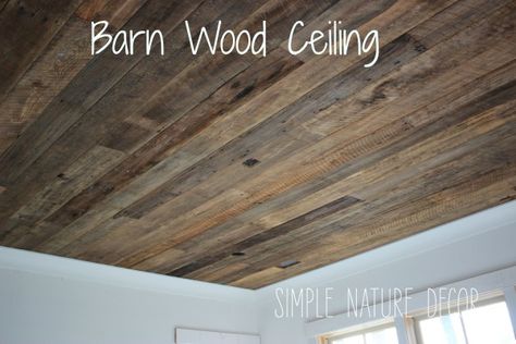 Old Barn Wood Ideas, Barnwood Ceiling, Barn Wood Ideas, Barn Wood Ceiling, Old Wood Projects, Reclaimed Wood Ceiling, Pallet Ceiling, Plank Ceiling, Old Barn Wood