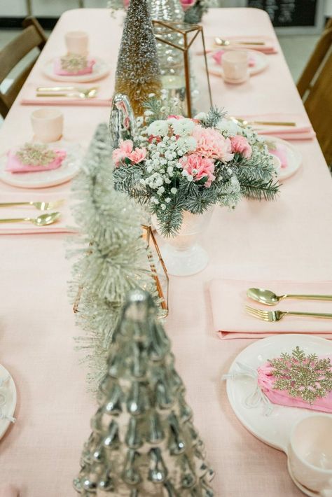 Natal, Pink Winter Wonderland Wedding, Pink Winter Decor, Pink Winter Baby Shower Ideas, Winter Wonderland Ice Skating, Pink Winter Wonderland, Bridal Themes, December Baby Shower, Winter Wonderland Party Theme