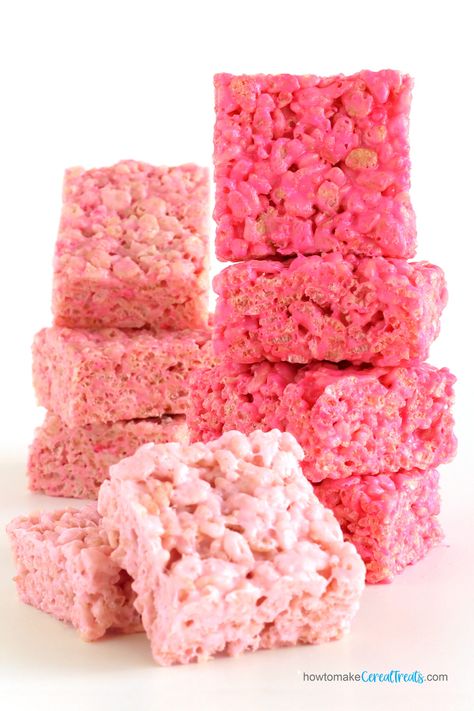 pink rice krispie treats Essen, Pink Rice Krispie Treats, Rice Krispie Treats Birthday, Pink Party Snacks, Pink Party Foods, Barbie Birthday Party Ideas, Mean Girls Party, Treats Birthday, Pink Rice