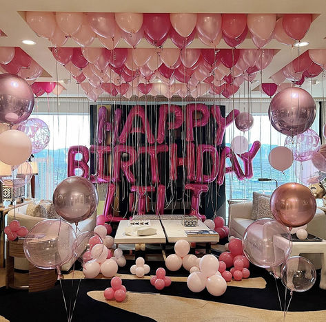 🎈Recreate this stunning birthday decoration set up. Transform your hotel room into a festive haven with this selection of shades of pink balloons. Valencia, Balloon Hotel Decorations, Hotel Room Balloons, Decorate Hotel Room For Birthday, Birthday Hotel Room For Him, Birthday Hotel Decorations, Shades Of Pink Balloons, Hotel Room Birthday Decoration, Birthday Hotel Decorations For Her