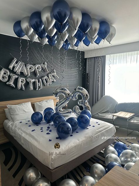 Boyfriends Birthday Room Decoration, 21st Birthday Surprise Ideas Boyfriends, Hotel Birthday Party Decorations Ideas, Bed Birthday Decorations For Him, Hotel Birthday Ideas For Boyfriend, Balloon Room Decorations For Birthday, Birthday Surprise Room Decoration, Boyfriend Room Decoration Birthday, Things To Get My Boyfriend For Birthday