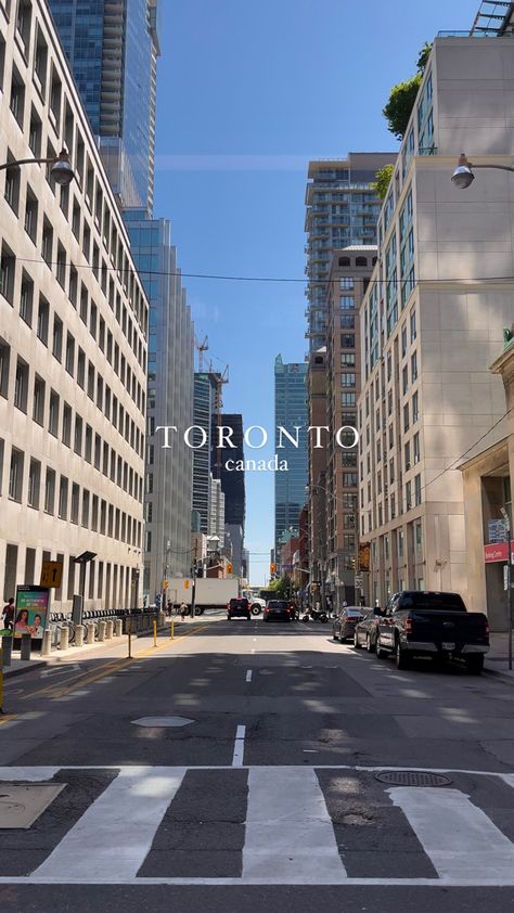 Street of Toronto canada Canada Aesthetic Picture, Toronto Canada Streets, Live In Canada Aesthetic, Toronto Wallpaper Aesthetic, North York Toronto, Canada City Toronto, Canada Aesthetic Toronto, Toronto Instagram Story, Canada Astethic