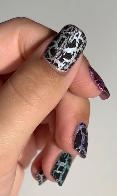 Crackle Nail Polish, Cracked Nails, Crackle Nails, Braiding Your Own Hair, Nail Polish Trends, Love It, Manicure, Nail Polish, Nails