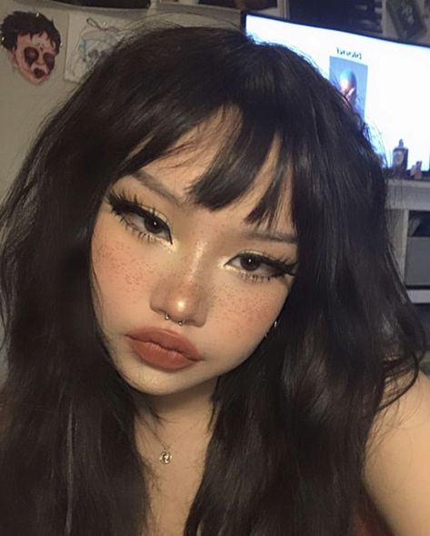 @/heartsh8ped.box on insta Makeup Emo, Flot Makeup, Alt Makeup, Smink Inspiration, Swag Makeup, Alternative Makeup, Emo Makeup, Dope Makeup, Cute Makeup Looks