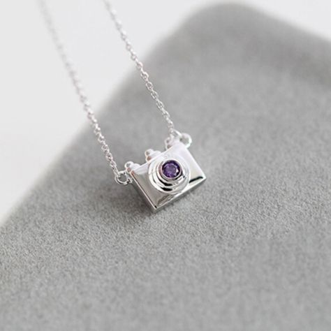 Camera Necklace, Fine Silver Jewelry, Girly Jewelry, Stylish Jewelry, Dainty Necklace, Fesyen Wanita, Silver Pendant Necklace, Cute Jewelry, Sterling Silver Pendants