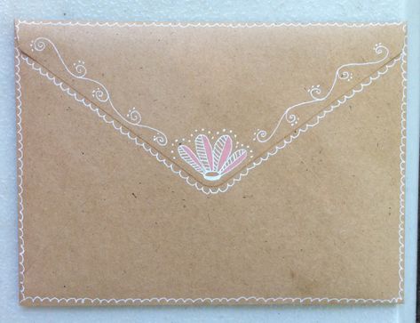 Hand decorated envelope back #envelope #illustration Art On Envelopes, Hand Decorated Envelopes, Envelope Doodle, Envelope Illustration, Envelope Decoration, Doodle Bug, Senior Ideas, Cute Envelopes, Decorated Envelopes