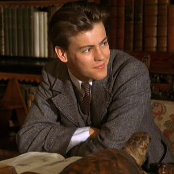 Rupert Graves - A Room With A View. And now he is Lestrade. A Room With A View Movie Aesthetic, Rupert Graves A Room With A View, Maurice 1987, Rupert Graves, A Room With A View, Cupid And Psyche, Room With A View, Gay Books, Irish Boys