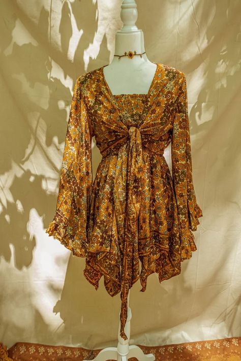 Hippie Boho 2 Piece Dress Outfit Set, 70s Style Bell Sleeve Tie Top Butterfly Fairy Dress, Free Spirit 70s Costume XS-1X 2X 3X 4X - Etsy Hippe Dresses, Boho 70s Outfits, 70s Bell Sleeve Top, 60s Hippie Outfits, Western Hippie Fashion, 1960s Hippie Fashion, 70s Hippie Fashion, Hippie Clothes Aesthetic, Sun Outfits