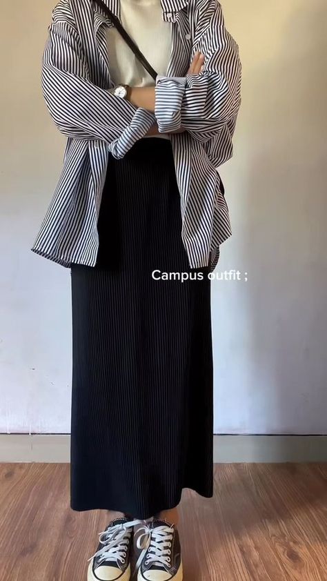 Korean Style Outfits, Campus Outfit, Aesthetic Korean, Korean Casual Outfits, Korean Outfit, Korean Fashion Dress, Fashion Korean, Review Produk, Style Outfit