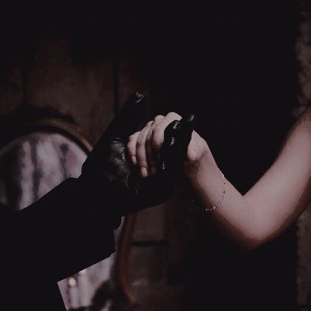 Yazzy ꨄ on Twitter: "POV: you accepted the villain’s proposal , and now rule the world with them… " Dark Royalty Aesthetic, Bonnie Und Clyde, Royalty Core, Royal Core, Istoria Artei, Oh My Goddess, Yennefer Of Vengerberg, Royalty Aesthetic, Royal Aesthetic