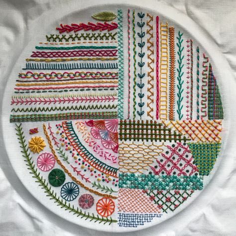 Hand Embroidery Sampler, Hand Embroidery Sampler Pattern Free, Different Stitches Hand Embroidery, Crossstich Ideas, Organic Embroidery, Shirley Rainbow, Boho Embroidery, Stitch Sampler, Embroidery Sampler