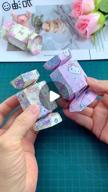 paper crafts creator on Instagram: "My bestie will definitely like the candy blind box I folded by myself #handmade #origami #origami #tutorial #blindbox #NewYear #Handmade paper craft ideas" Paper Containers Diy Gift Boxes, Small Box Craft Ideas, Origami Gift Box Diy, Paper Box Tutorial, Origami Gift Bag, Origami Box Easy, Cool Origami, Handmade Paper Craft, Bunny Diy