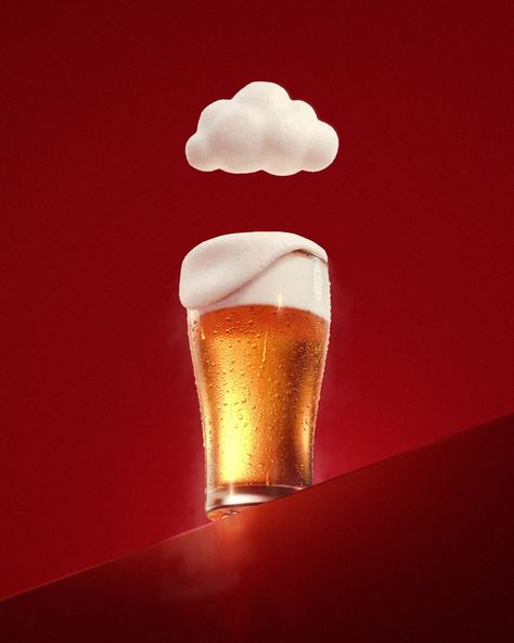 Creative Beer Ads, Beer Ads, Beer Graphic, Cocktail Photography, Glass Photography, Beer Ad, Photography Career, Free Beer, Motion Design Animation