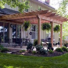 Deck On The Side Of The House, Pergola Over Sliding Glass Door, Patio Knee Wall Ideas, Country Family Room Ideas, Simple Backyard Patio Designs, Patio Landscaping Ideas, Outdoor Patio Inspiration, Taman Diy, Cabin Deck