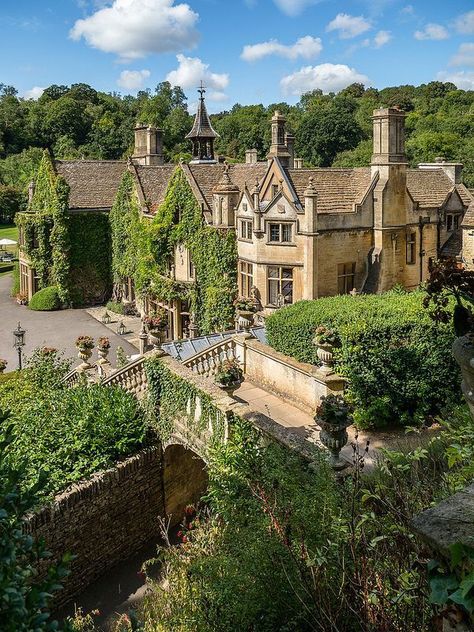 The Manor House Hotel, Castle Combe | by Bob Radlinski 🇬🇧 Manor House Hotel, Drømme Liv, The Manor House, Castle Combe, Old Mansion, Castle Aesthetic, Wedding Decoration Ideas, English Manor, Chateau France