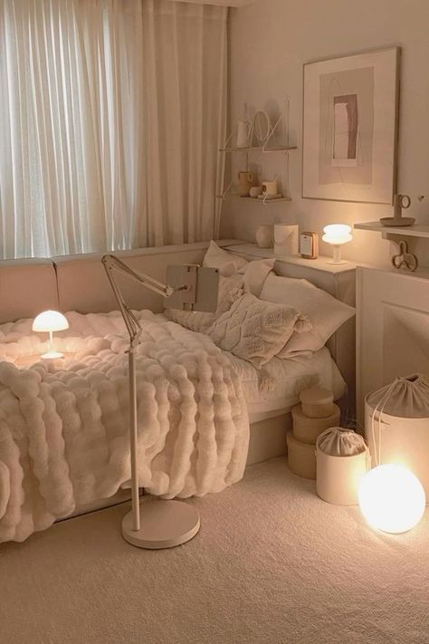 Minimalist Bedroom Design, Aesthetic Minimalist, Design Principles, Minimalist Bedroom, Design Tips, The Mind, Bedroom Design, Bedroom, Design