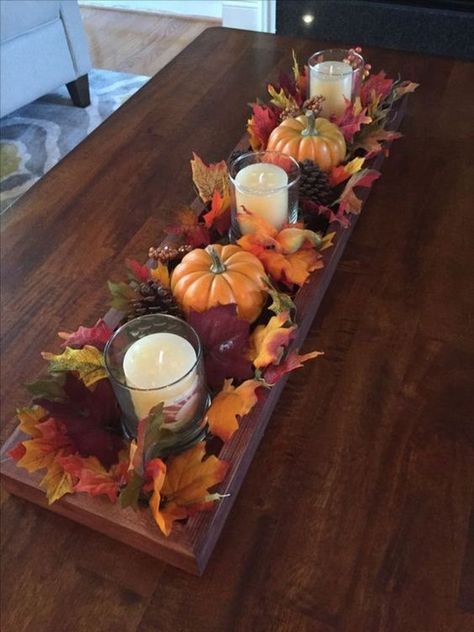 Porch Vibes, Tafel Decor, Fall Table Centerpieces, Easy Fall Decor, Fall Thanksgiving Decor, Fall Deco, Autumn Decorating, Fall Table Decor, Fall Crafts Diy