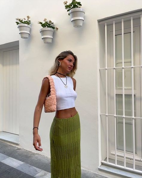 Fashion • Instagram Spain Outfit, Greece Outfit, Holiday Outfits Summer, Alledaagse Outfits, Populaire Outfits, Fest Outfits, Summer Holiday Outfits, European Summer Outfits, Bohemian Mode