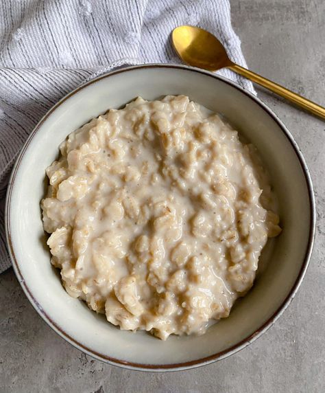 The Ultimate Creamy Oatmeal | Essen, Creamy Oatmeal, Oatmeal Bowls, Vegan Yogurt, Honey Oatmeal, Healthy Food Motivation, Healthy Oatmeal, Sweet Potato Casserole, Oatmeal Recipes