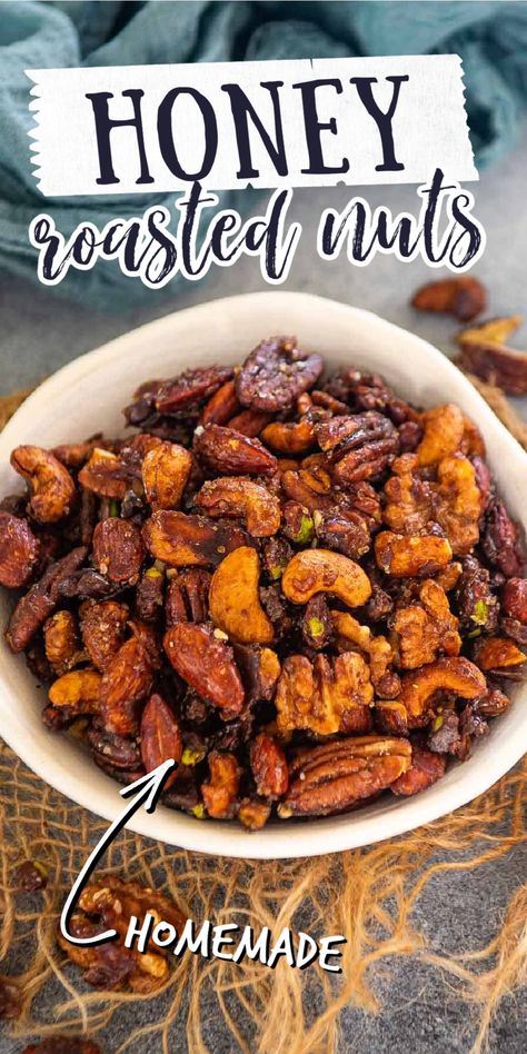 Sweet Roasted Nuts Recipe, Nut Mix Recipe, Roasted Nuts Recipe, Spiced Nuts Recipe, Seasoned Nuts, Spicy Nuts, Honey Roasted Peanuts, Healthy Honey, Roasted Walnuts