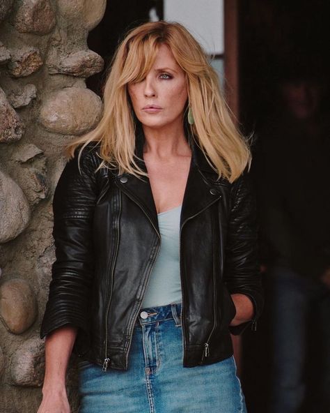 Beth Dutton Fanpage on Instagram: “❝She never complains about what happened to her. She's not trying to get revenge for what happened to her. I think it's more about her…” Beth Dutton Style, Captain America Leather Jacket, Grey Peacoat, Kelly Reilly, Black Leather Motorcycle Jacket, Strong Female Lead, Beth Dutton, Black Leather Biker Jacket, Movies Outfit