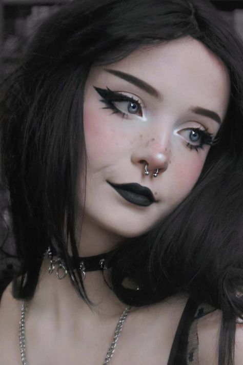 Emo Makeup Pictures, Glamour Goth Makeup, Egirl Eyebrow Tutorial, Goth Cat Eye Makeup, Emo Inspired Makeup, Emo Punk Makeup, Casual Halloween Makeup For Work, Egirl Goth Make Up, Professional Goth Makeup