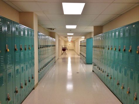 A Goodbye To The Teacher That Changed My Life School Hall, School Hallways, School Portraits, School Lockers, Locker Room, The New School, New School Year, Private School, School District