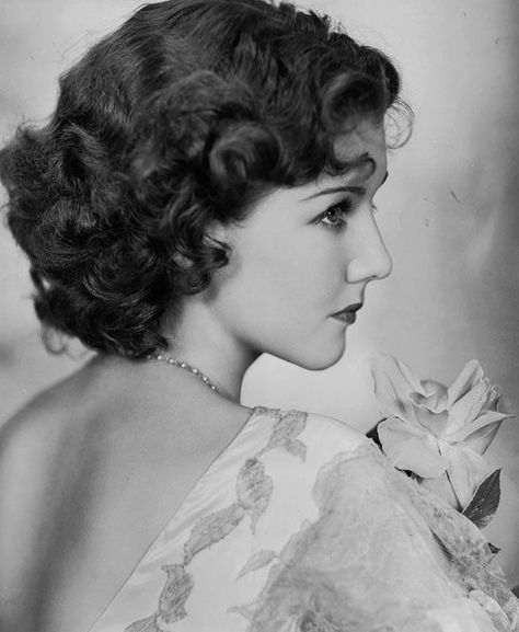 Jean Parker, Vintage Foto's, Old Portraits, Hollywood Actress, Foto Vintage, Black And White Photo, Old Photo, Vintage Portraits, Golden Age Of Hollywood