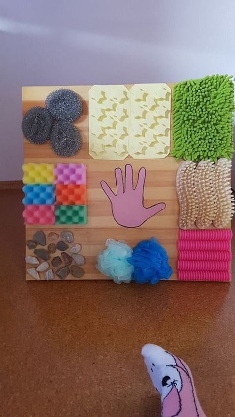 Sensory Walk, Perlengkapan Bayi Diy, Sensory Wall, Aktiviti Kanak-kanak, Sensory Ideas, Baby Sensory Play, Baby Play Activities, Baby Learning Activities, Toddler Sensory